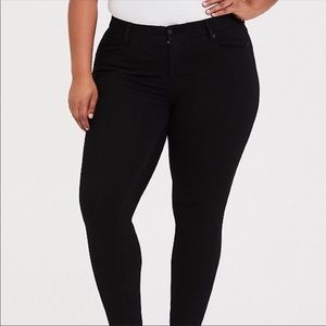 Torrid Black Bombshell Skinny Jeans